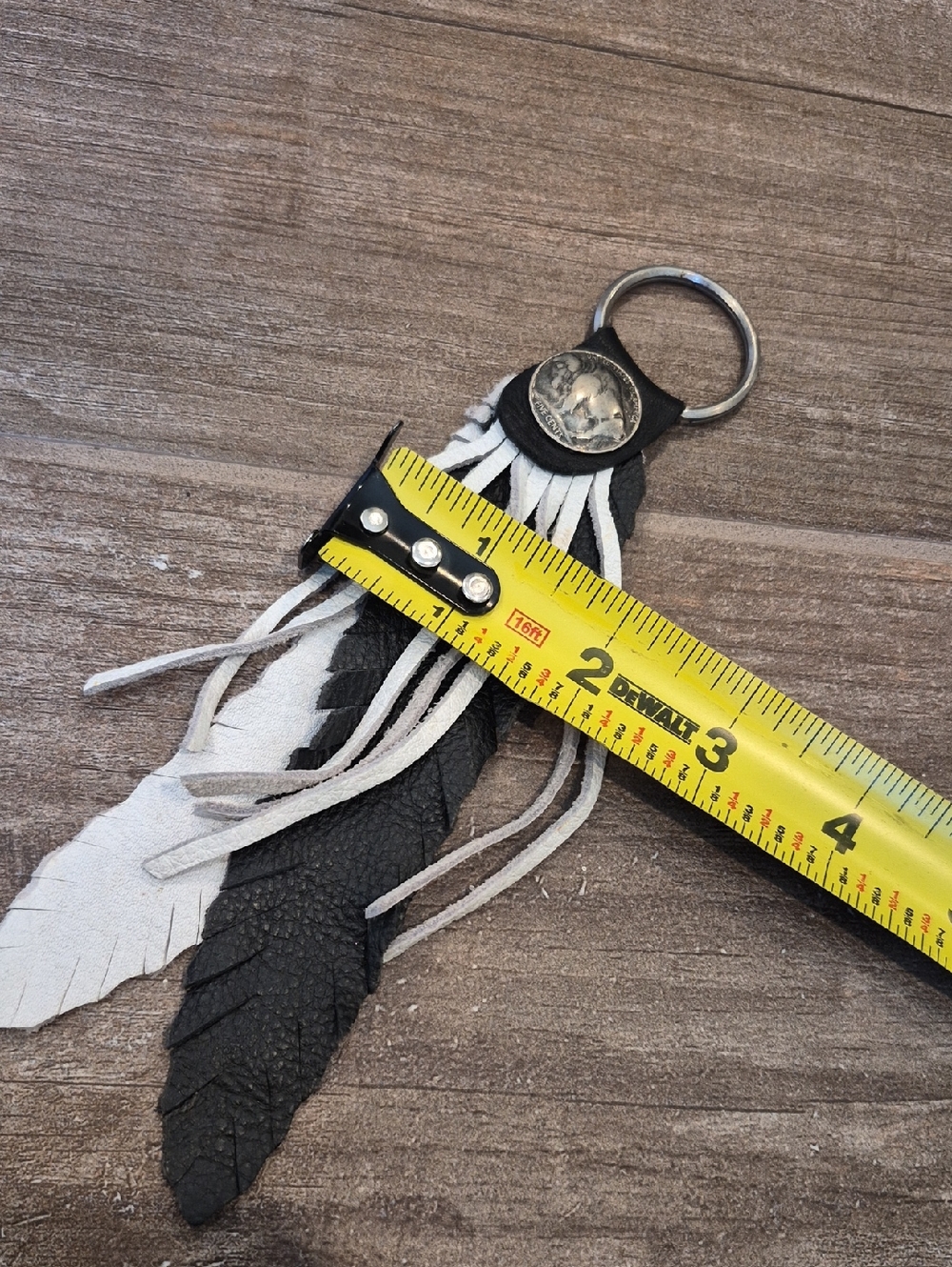 Vtg Handcrafted Leather Feathers U.S. Buffalo Nickel Coin Keychain, Black Gray - Picture 8 of 9